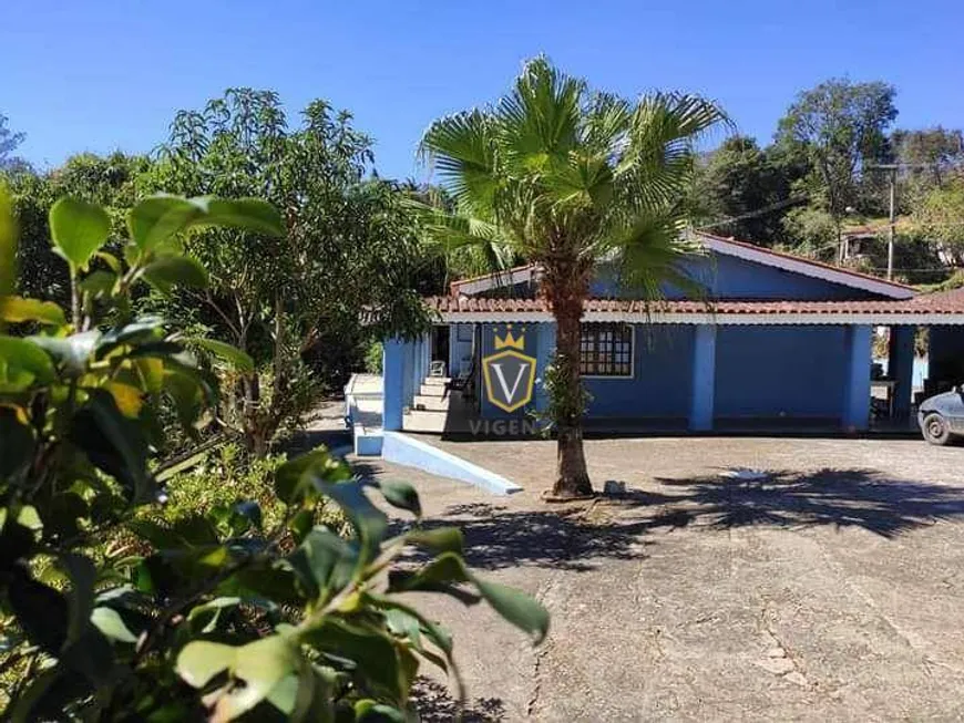 Foto 1 de Fazenda/Sítio com 4 Quartos à venda, 300m² em Estancia Figueira Branca, Campo Limpo Paulista