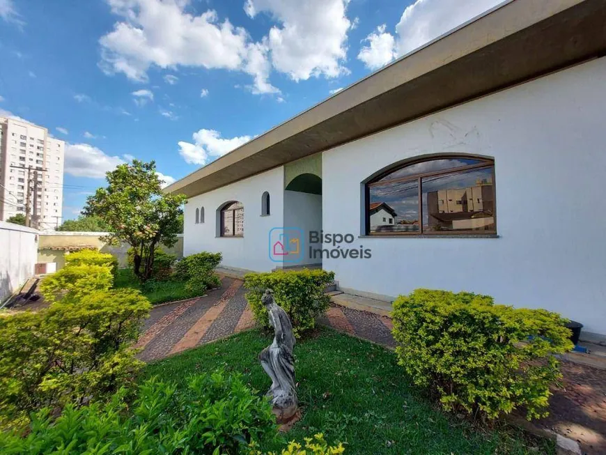 Foto 1 de Casa com 4 Quartos para venda ou aluguel, 369m² em Vila Santa Catarina, Americana