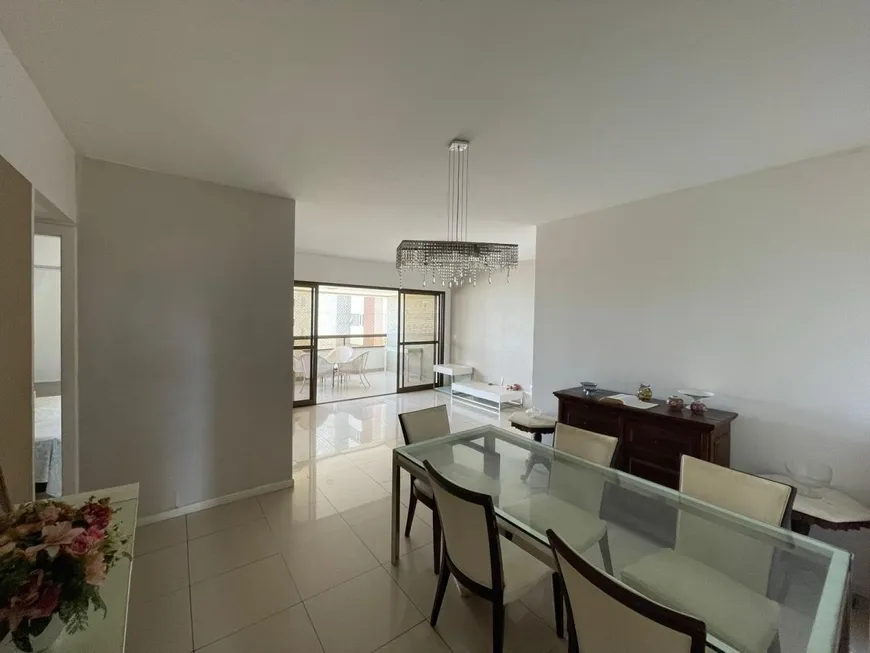 Foto 1 de Apartamento com 4 Quartos à venda, 155m² em Patamares, Salvador