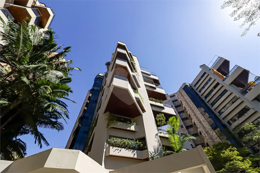 Foto 1 de Apartamento com 4 Quartos para alugar, 300m² em Morumbi, São Paulo