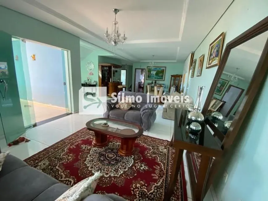 Foto 1 de Casa com 6 Quartos para alugar, 500m² em Jardim Karaíba, Uberlândia
