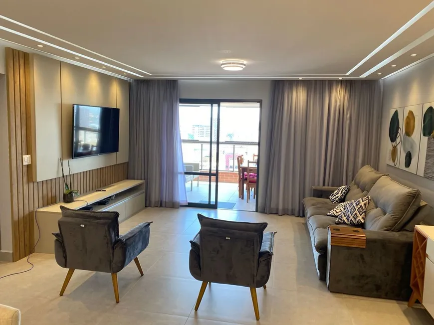 Foto 1 de Apartamento com 3 Quartos à venda, 145m² em Vila Guilhermina, Praia Grande