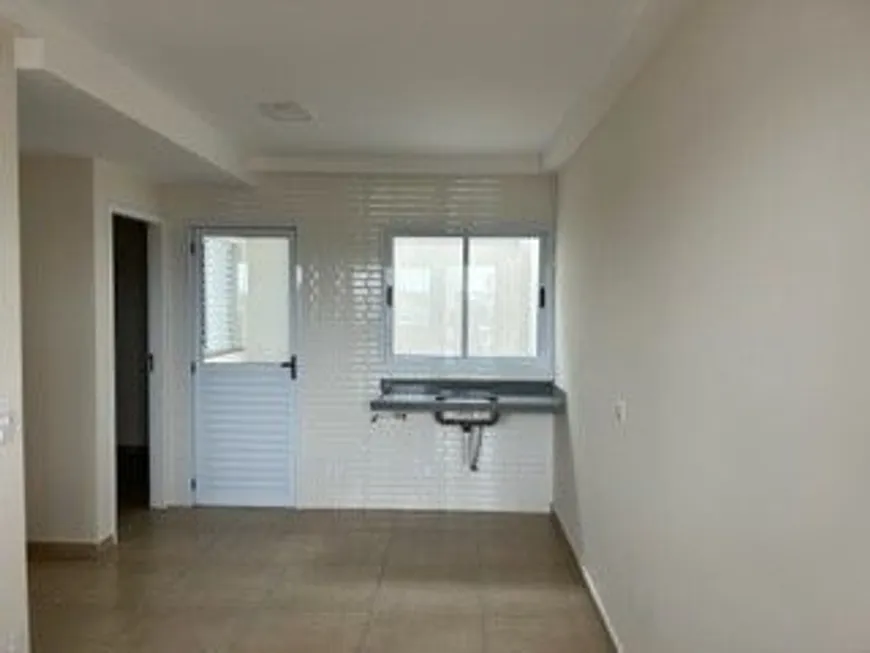 Foto 1 de Apartamento com 2 Quartos à venda, 34m² em Vila Carrão, São Paulo