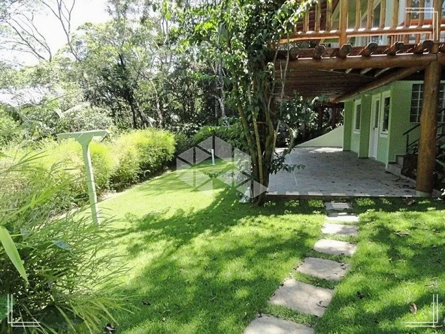 Foto 1 de Casa com 4 Quartos à venda, 250m² em Lagoa da Conceição, Florianópolis