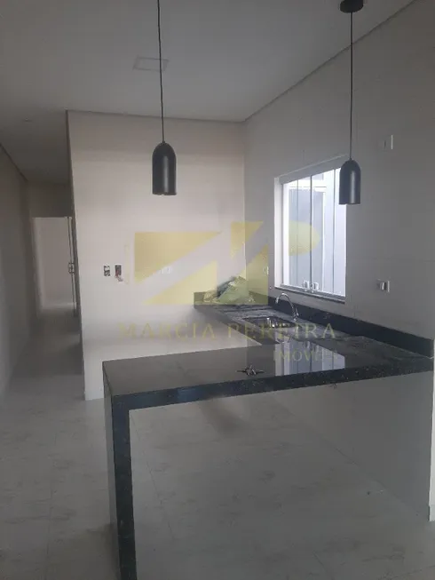 Foto 1 de Casa com 2 Quartos à venda, 67m² em Parque Residencial Sabiás, Indaiatuba