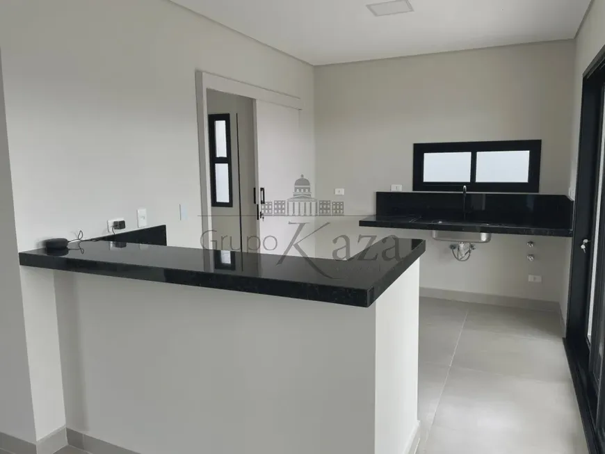 Foto 1 de Casa de Condomínio com 4 Quartos à venda, 206m² em Jardim Santa Júlia, São José dos Campos