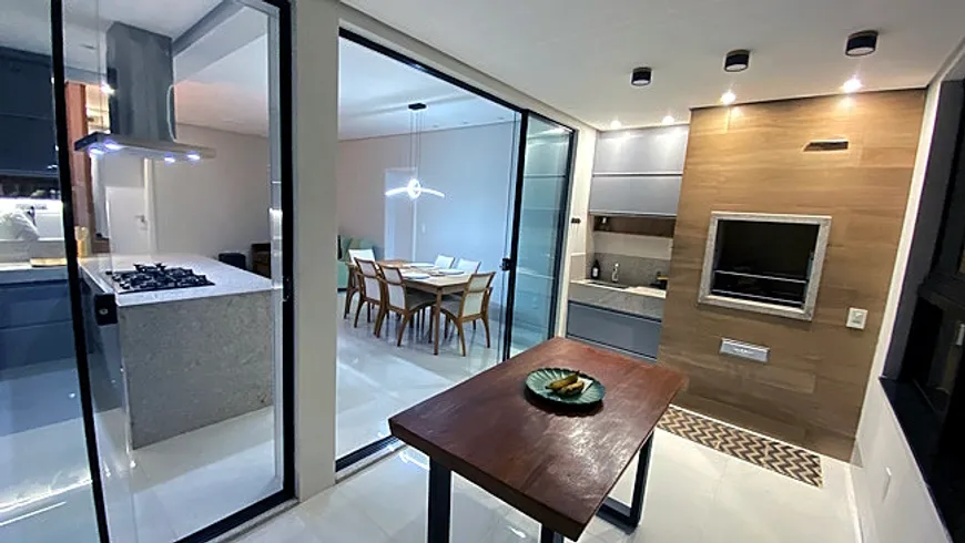 Foto 1 de Apartamento com 3 Quartos à venda, 120m² em Tibery, Uberlândia