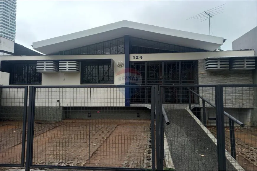 Foto 1 de Casa com 9 Quartos para alugar, 196m² em Madalena, Recife