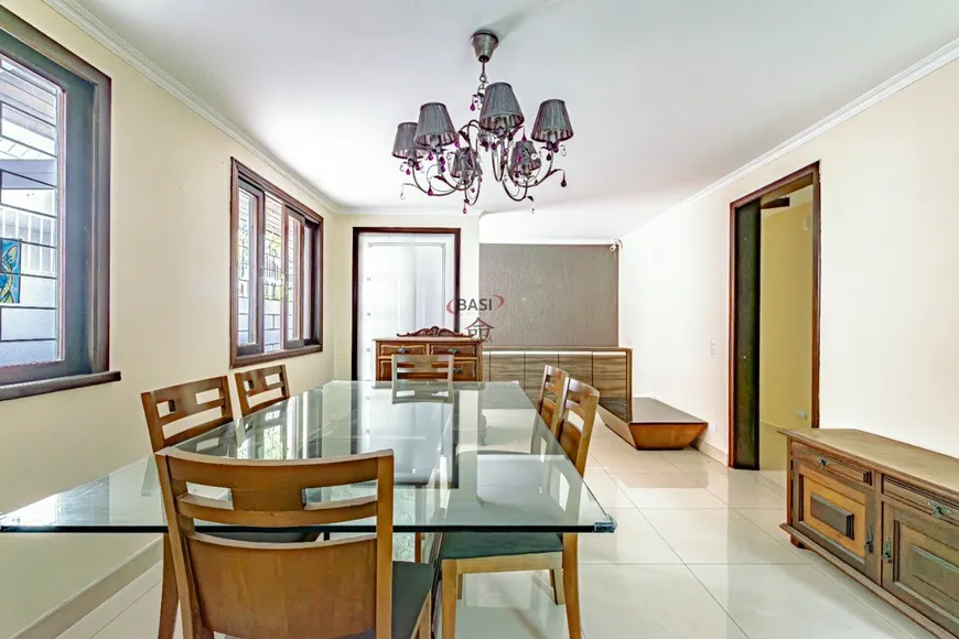 Foto 1 de Casa com 3 Quartos à venda, 210m² em Jardim Social, Curitiba