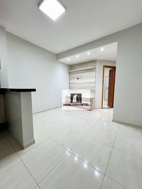 Foto 1 de Apartamento com 2 Quartos à venda, 51m² em Jardim Ipanema, Santo André