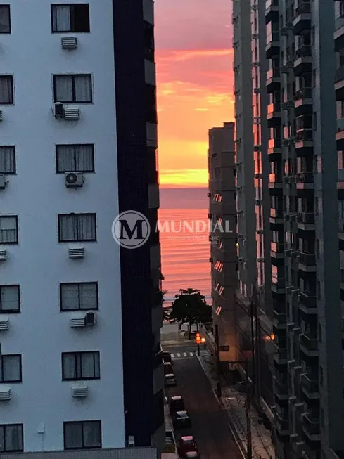 Foto 1 de Apartamento com 3 Quartos para alugar, 76m² em Centro, Balneário Camboriú