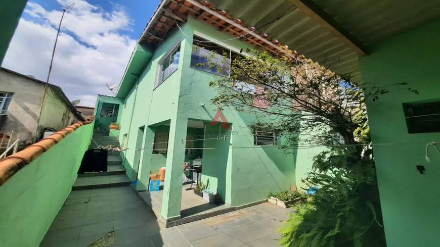 Foto 1 de Casa com 3 Quartos à venda, 75m² em Vila Zezé, Jacareí