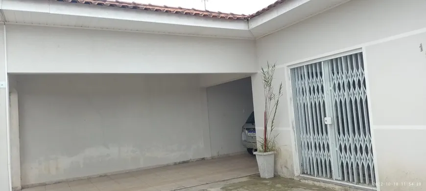 Foto 1 de Casa com 3 Quartos à venda, 130m² em Cara Cara, Ponta Grossa