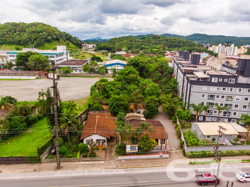 Foto 1 de Lote/Terreno à venda, 675m² em Santo Antônio, Joinville