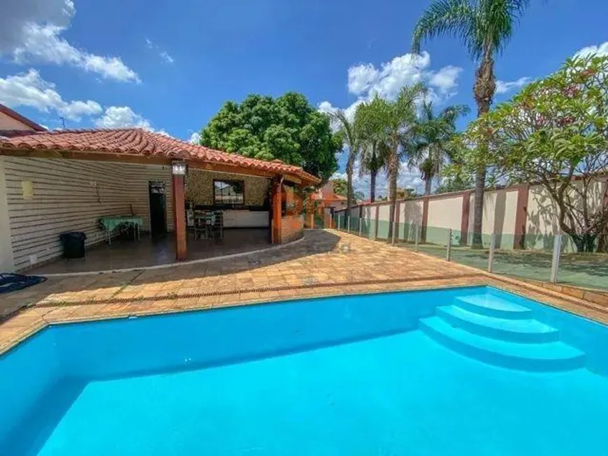 Foto 1 de Casa com 4 Quartos à venda, 326m² em Trevo, Belo Horizonte