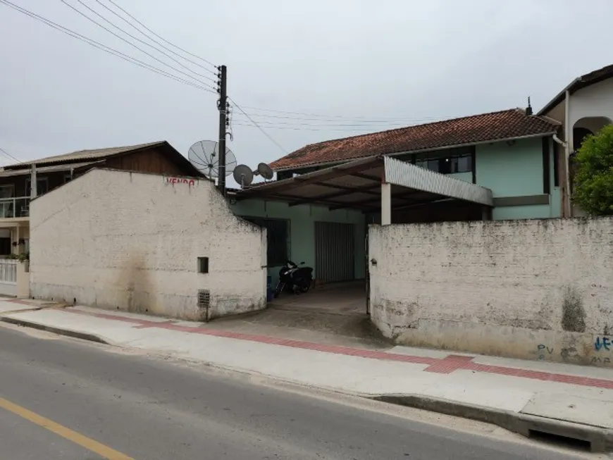 Foto 1 de Casa com 3 Quartos à venda, 328m² em Gasparinho, Gaspar