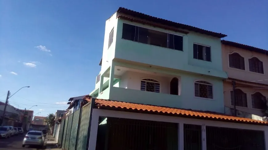 Foto 1 de Casa com 5 Quartos à venda, 260m² em Guara II, Brasília