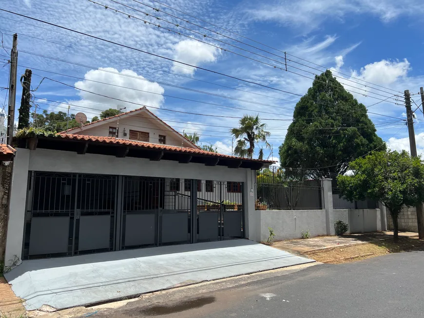 Foto 1 de Sobrado com 5 Quartos à venda, 335m² em Jardim Alvorada, São Carlos