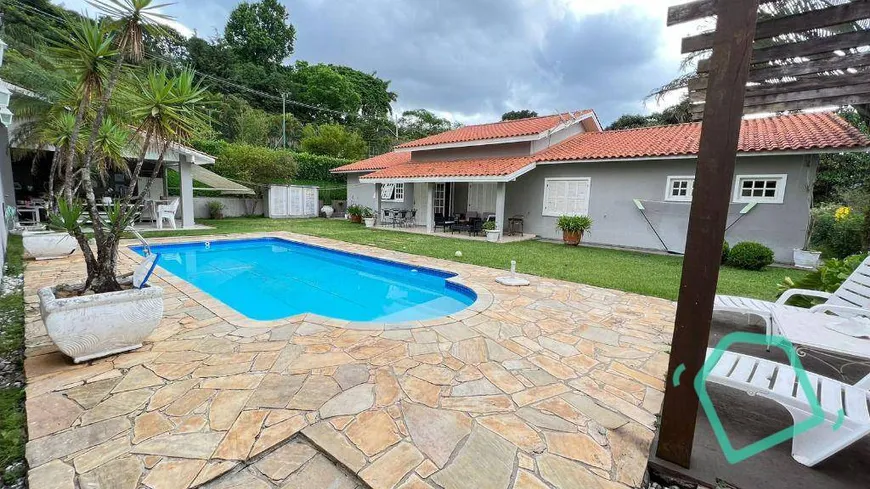 Foto 1 de Casa de Condomínio com 3 Quartos à venda, 270m² em Jardim Maria Tereza, Cotia