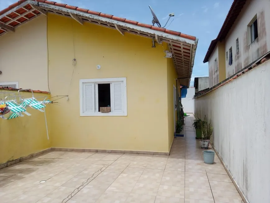 Foto 1 de Casa com 2 Quartos à venda, 56m² em Laranjeiras, Itanhaém