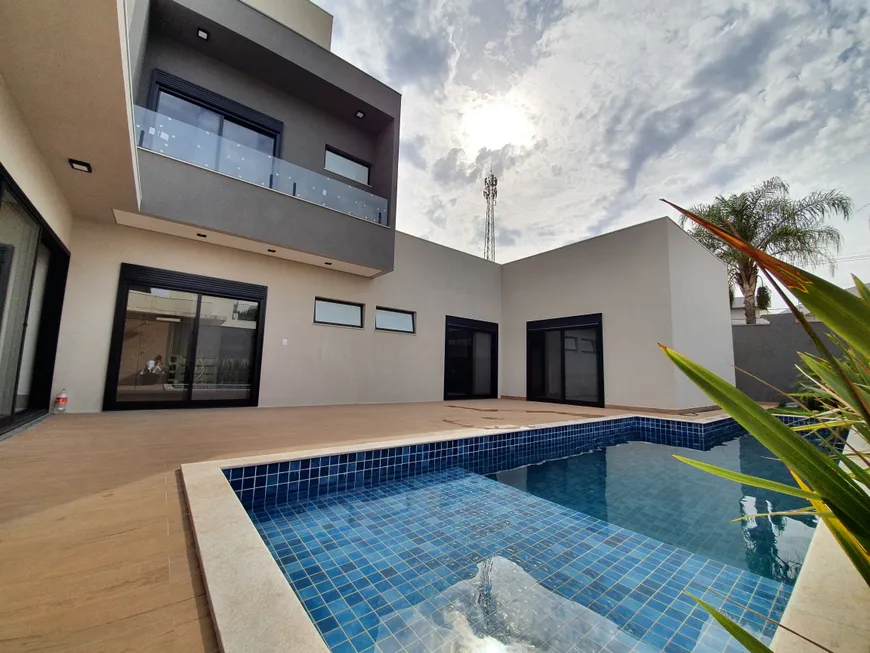 Foto 1 de Casa de Condomínio com 4 Quartos à venda, 300m² em Vila Aviação, Bauru