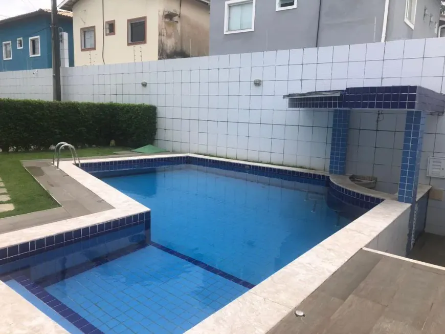 Foto 1 de Casa de Condomínio com 4 Quartos para alugar, 200m² em Pitangueiras, Lauro de Freitas