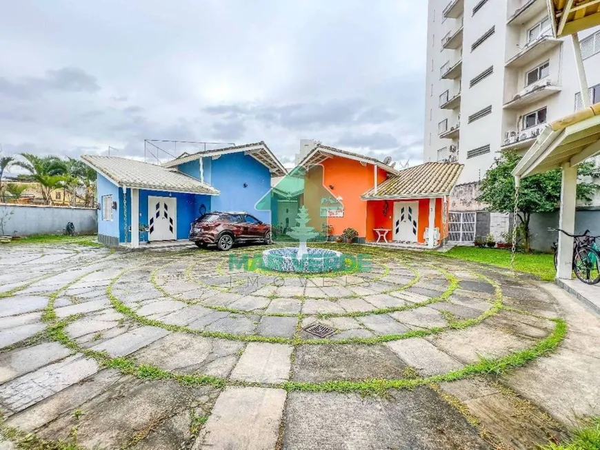 Foto 1 de Casa de Condomínio com 2 Quartos à venda, 145m² em Parque Balneario Poiares, Caraguatatuba