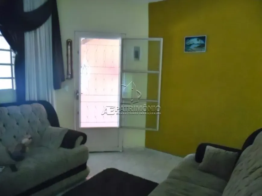 Foto 1 de Casa com 2 Quartos à venda, 81m² em Jardim Santa Helena, Sorocaba