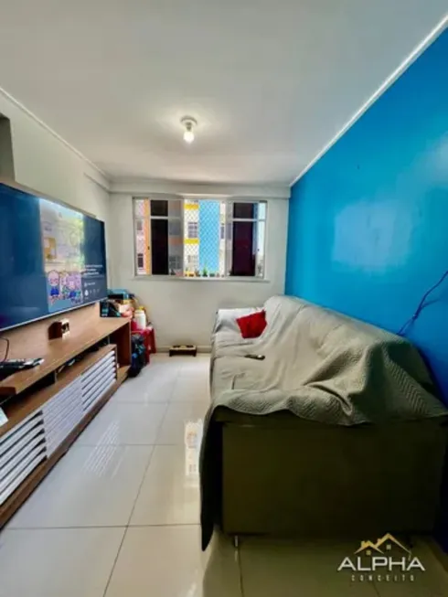 Foto 1 de Apartamento com 3 Quartos à venda, 60m² em Itapuã, Salvador