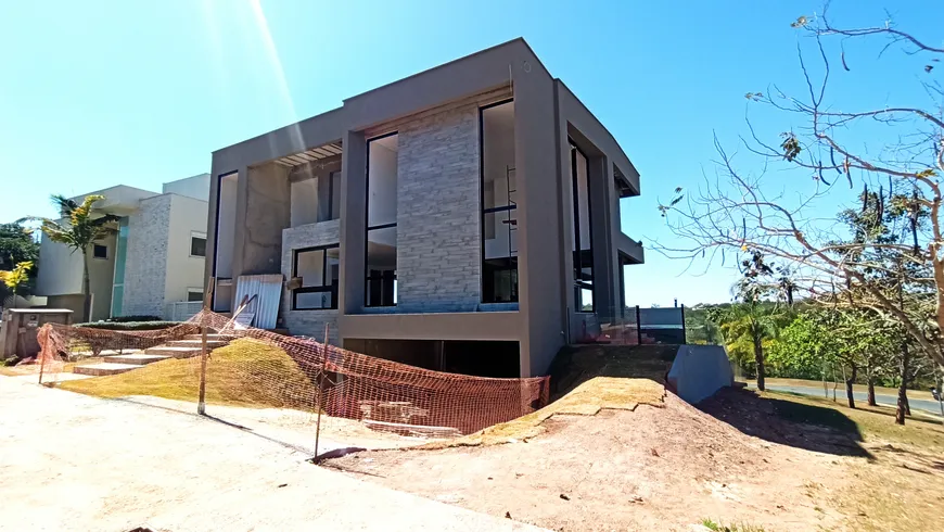 Foto 1 de Casa de Condomínio com 4 Quartos à venda, 585m² em Alphaville Flamboyant Residencial Araguaia, Goiânia