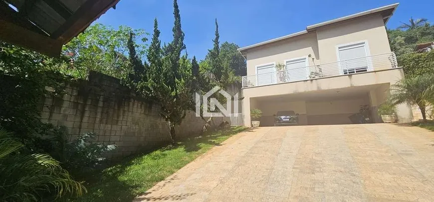 Foto 1 de Fazenda/Sítio com 3 Quartos à venda, 358m² em Granja Viana, Carapicuíba