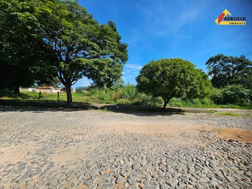 Foto 1 de Lote/Terreno à venda, 480m² em Interlagos, Divinópolis