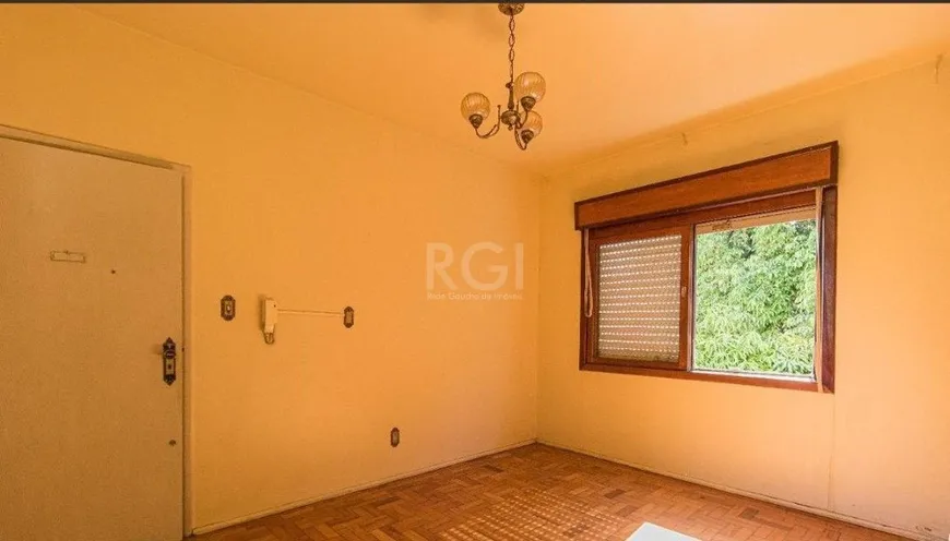 Foto 1 de Apartamento com 3 Quartos à venda, 75m² em Jardim Planalto, Porto Alegre