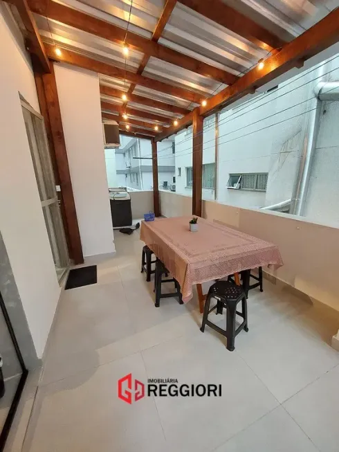 Foto 1 de Apartamento com 3 Quartos para alugar, 120m² em Centro, Balneário Camboriú