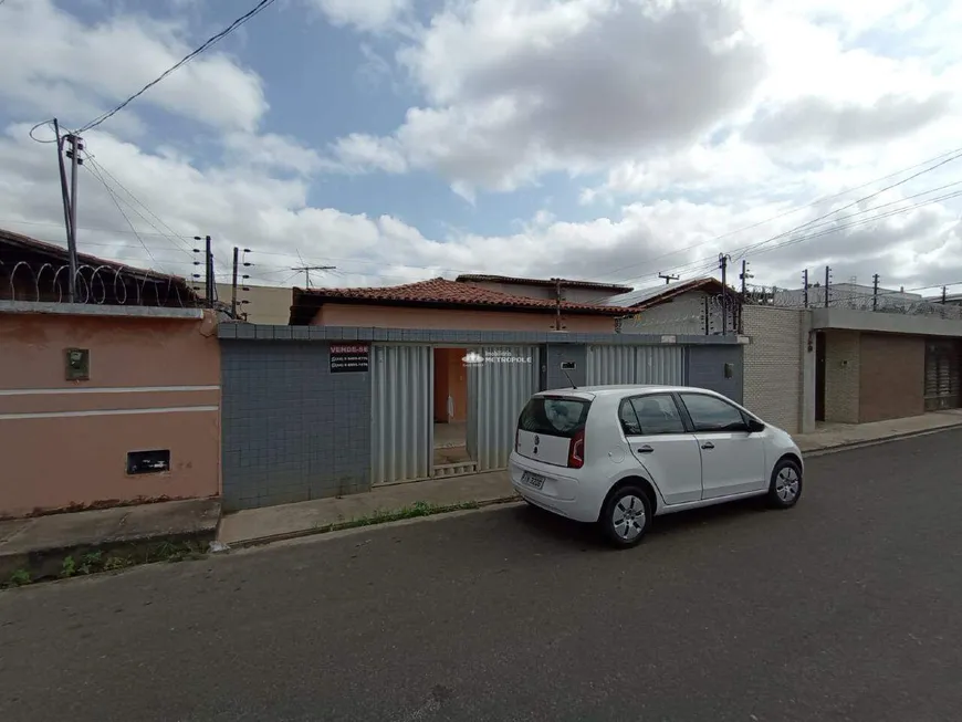 Foto 1 de Casa com 3 Quartos à venda, 300m² em São Pedro, Teresina