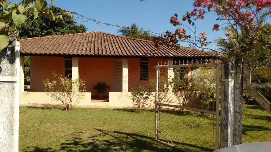 Foto 1 de Fazenda/Sítio com 1 Quarto à venda, 1500m² em Zona Rural, São José do Rio Preto