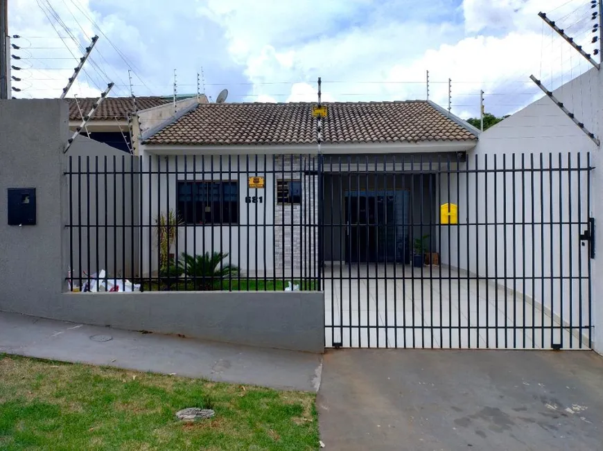 Foto 1 de Casa com 3 Quartos à venda, 106m² em Jardim Everest, Maringá