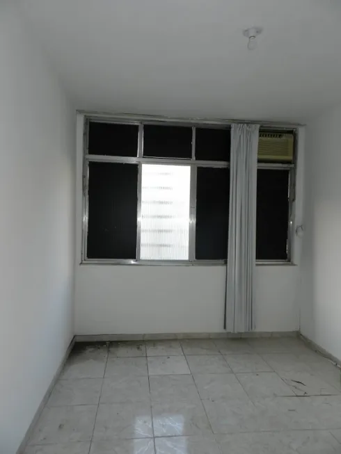 Foto 1 de Kitnet com 1 Quarto para alugar, 25m² em Centro, Niterói