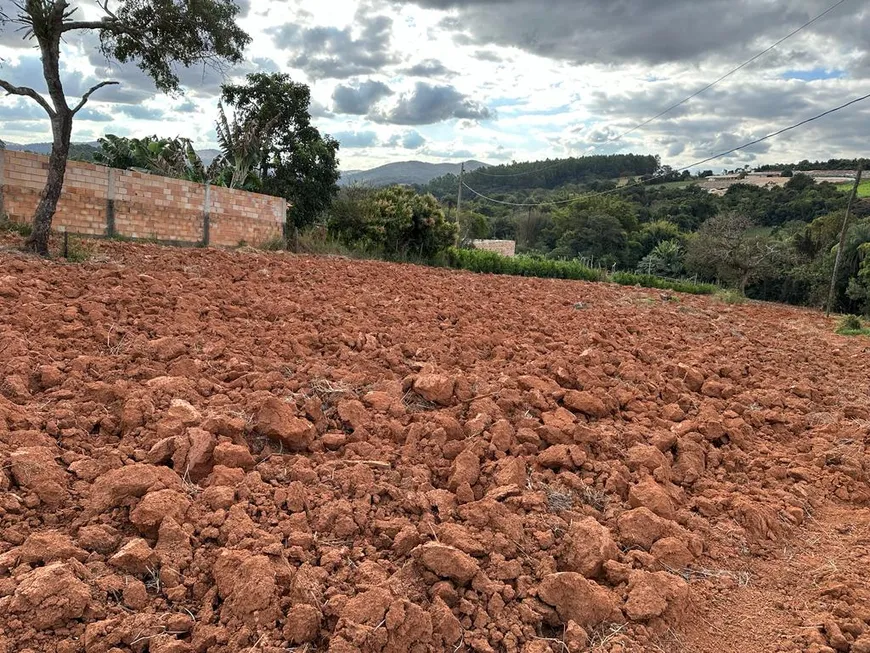 Foto 1 de Fazenda/Sítio à venda, 500m² em Serra Azul, Mateus Leme