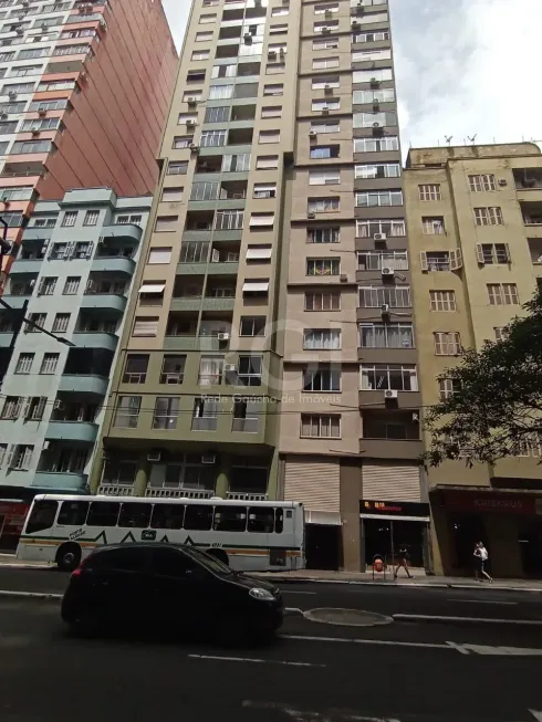 Foto 1 de Apartamento com 1 Quarto à venda, 50m² em Centro, Porto Alegre