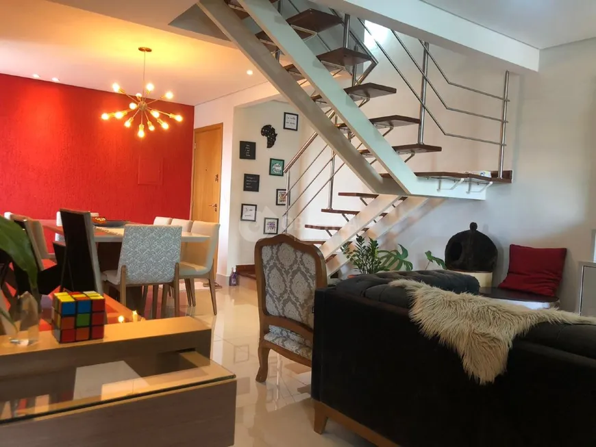 Foto 1 de Apartamento com 3 Quartos à venda, 129m² em Jardim Finotti, Uberlândia