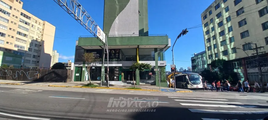 Foto 1 de Sala Comercial para alugar, 104m² em Centro, Caxias do Sul