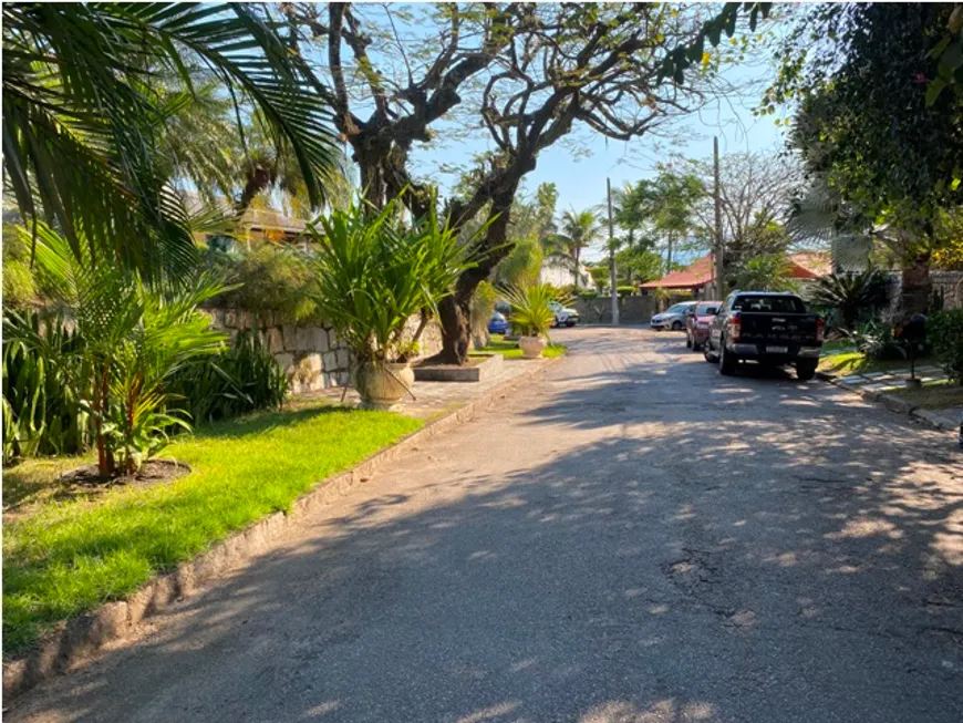 Foto 1 de Lote/Terreno à venda, 982m² em Jacarepaguá, Rio de Janeiro