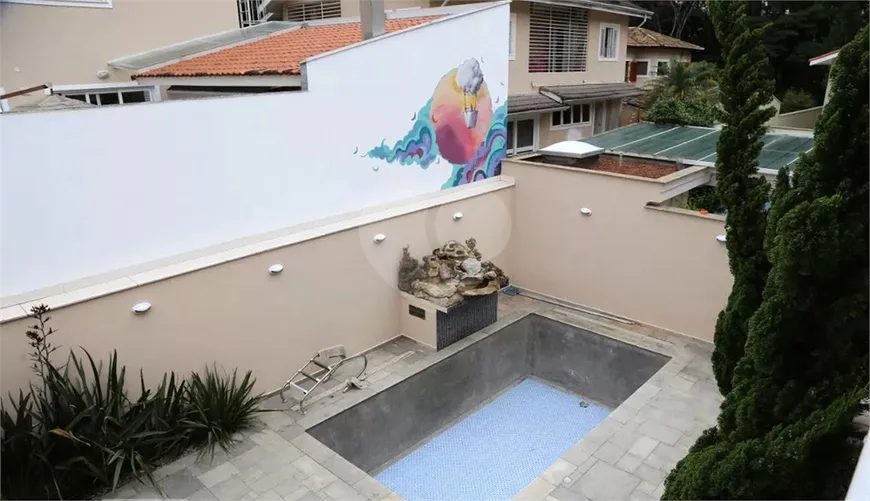 Foto 1 de Casa de Condomínio com 4 Quartos à venda, 500m² em Morumbi, São Paulo