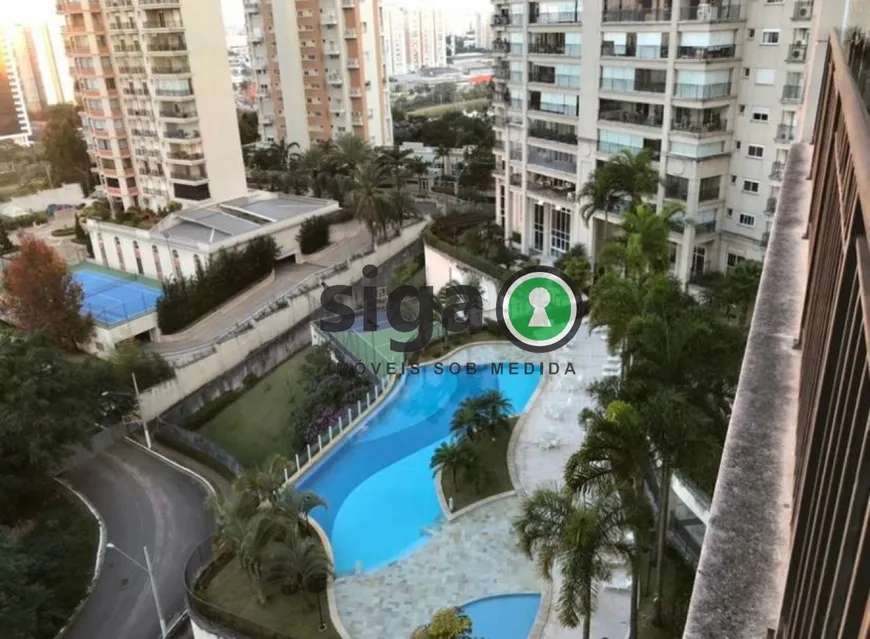 Foto 1 de Apartamento com 4 Quartos à venda, 247m² em Jardim Fonte do Morumbi , São Paulo