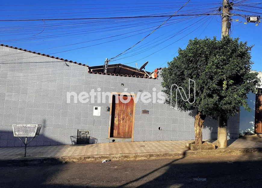 Foto 1 de Fazenda/Sítio à venda, 283m² em Industrias, Belo Horizonte