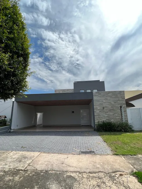 Foto 1 de Casa de Condomínio com 4 Quartos para alugar, 280m² em Jardim Imperial, Cuiabá