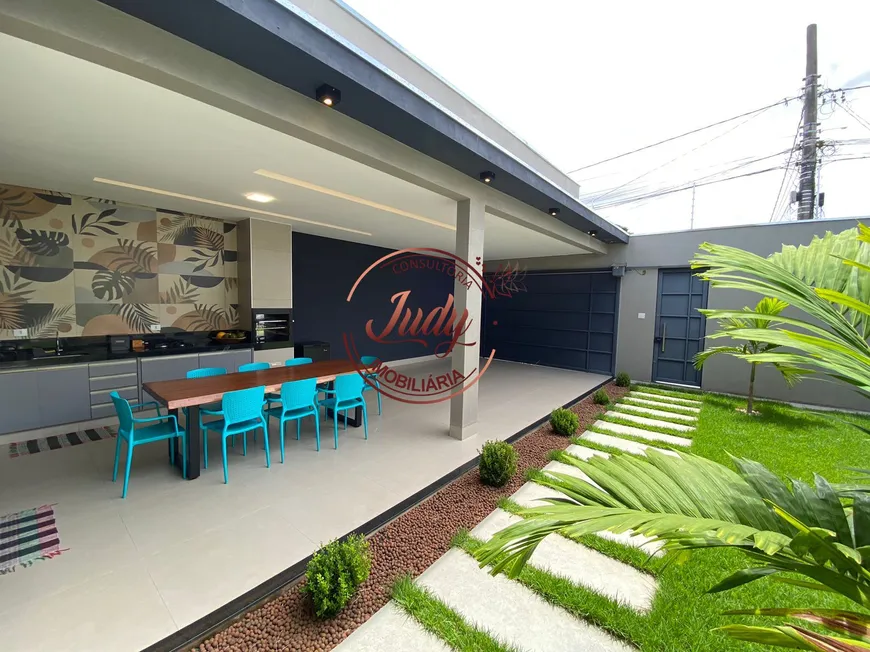 Foto 1 de Casa com 3 Quartos à venda, 200m² em Jardim Europa, Uberlândia