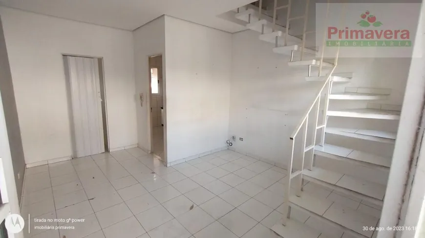 Foto 1 de Casa de Condomínio com 2 Quartos para alugar, 60m² em Vila Ursulina, Itaquaquecetuba