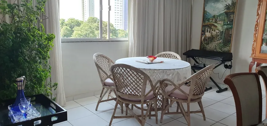 Foto 1 de Apartamento com 4 Quartos à venda, 206m² em Petrópolis, Natal